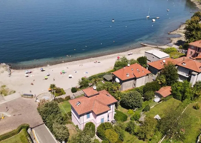 Villa Maria, Lakefront Art Villa On Lake Maggiore Apartament Reno Di Leggiuno