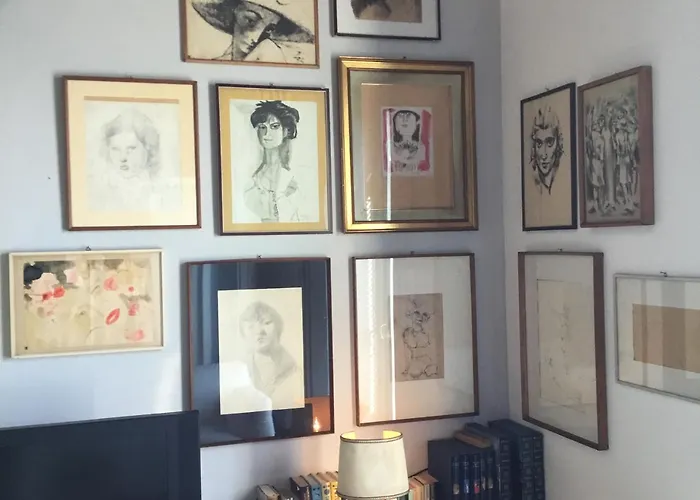 Villa Maria, Lakefront Art Villa On Lake Maggiore Apartament