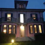 Villa Maria, Lakefront Art Villa On Lake Maggiore * Рено-ди-Леджуно