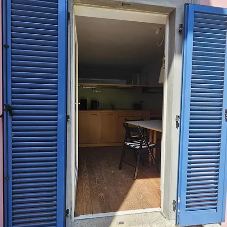Appartement Maria, Maggiore Art Villa, Lakefront