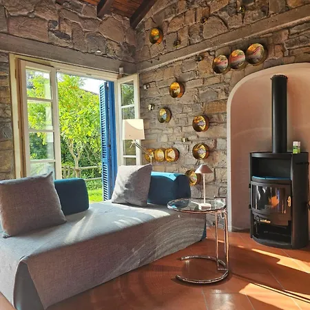 Appartement Maria, Maggiore Art Villa, Lakefront