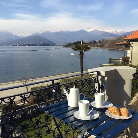 Appartement Maria, Maggiore Art Villa, Lakefront *