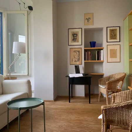 Maria, Maggiore Art Villa, Lakefront Appartement *