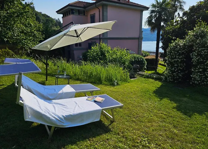 Villa Maria, Lakefront Art Villa On Lake Maggiore Appartement Reno Di Leggiuno