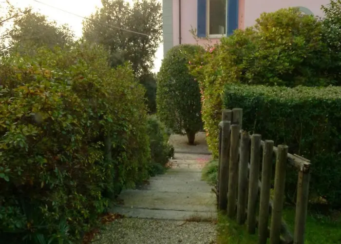 Villa Maria, Lakefront Art Villa On Lake Maggiore Reno Di Leggiuno