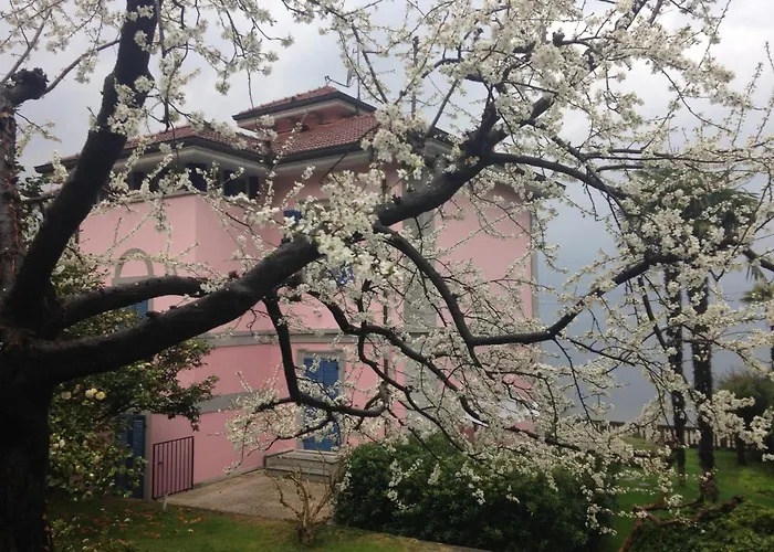 Villa Maria, Lakefront Art Villa On Lake Maggiore Reno Di Leggiuno