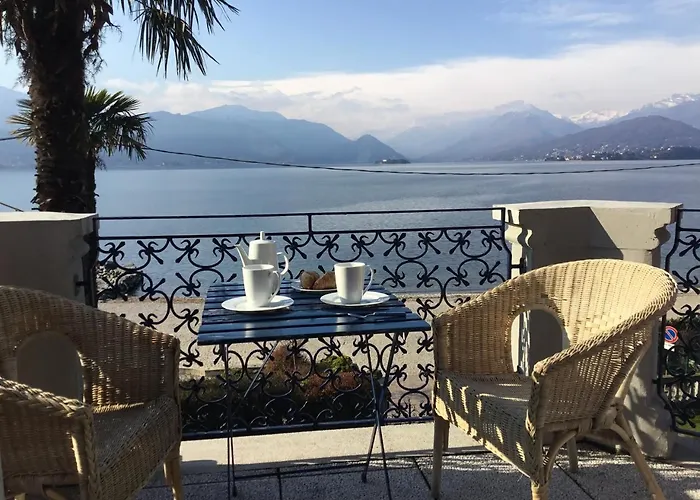 Villa Maria, Lakefront Art Villa On Lake Maggiore * Reno Di Leggiuno